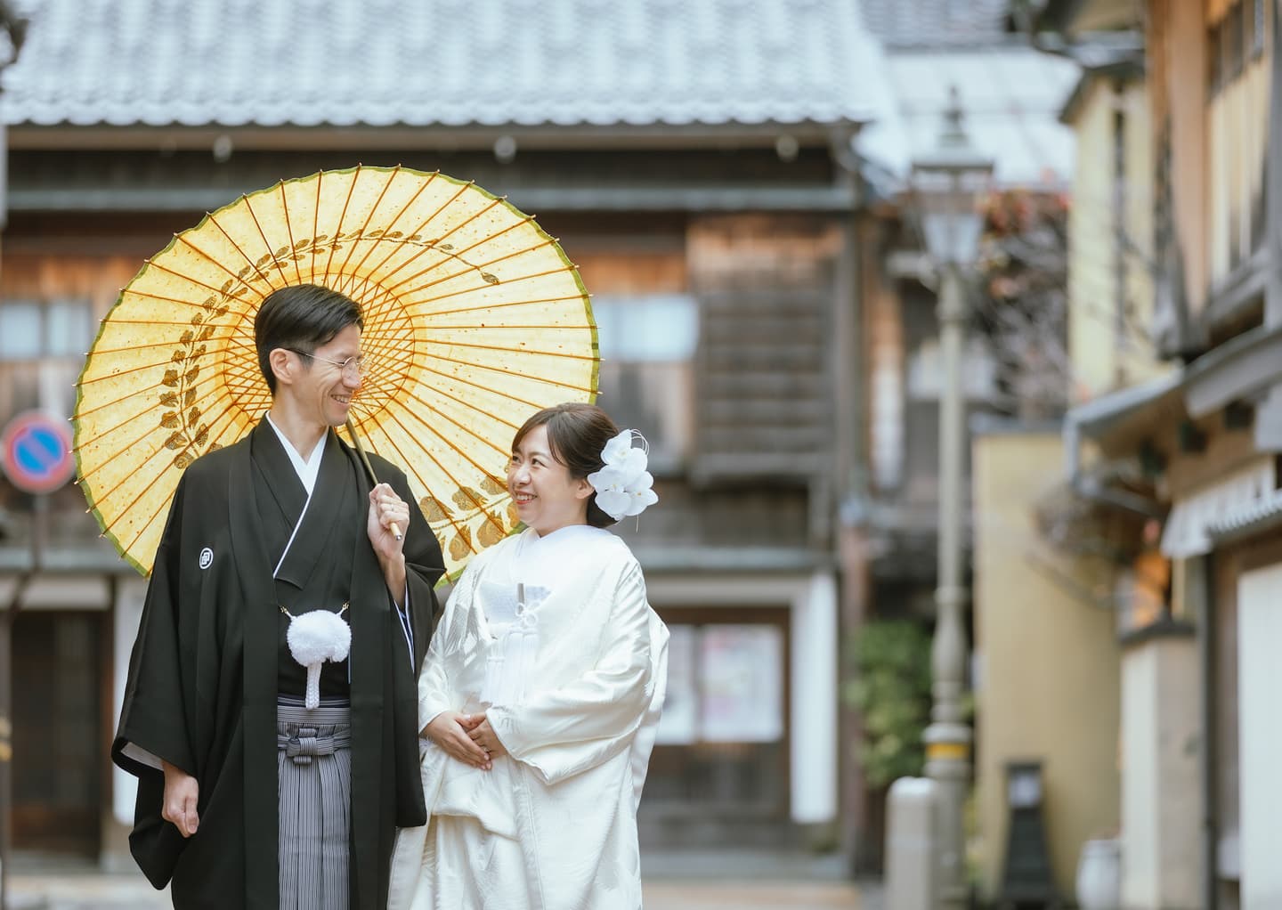 金沢料亭大友楼で少人数和装結婚式_ベージュ金沢サロン