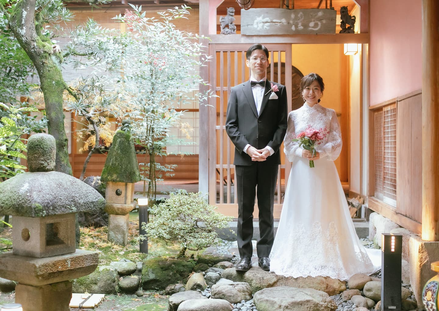 金沢料亭大友楼で少人数和装結婚式_ベージュ金沢サロン