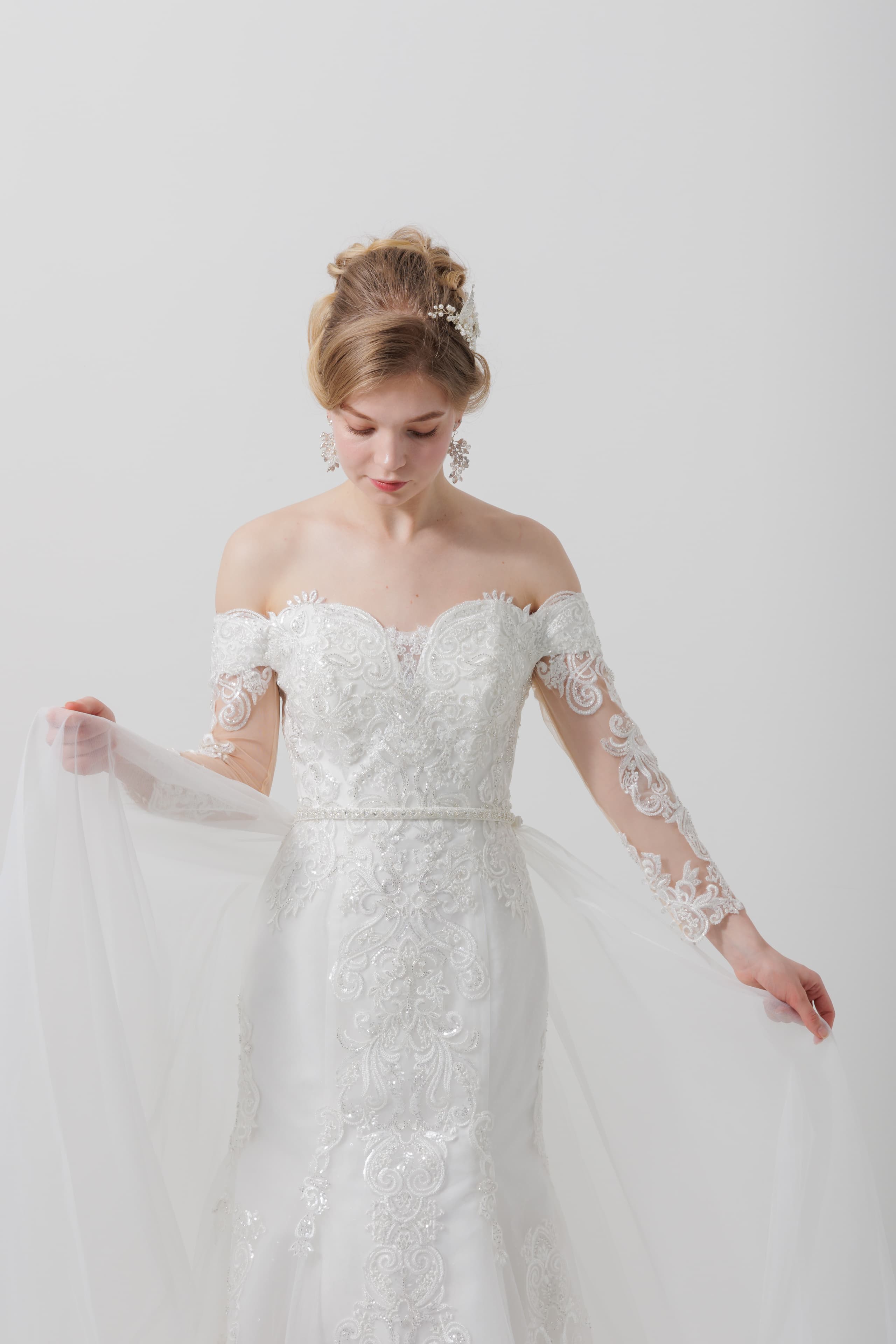 ベージュ金沢のレンタルウェディングドレス