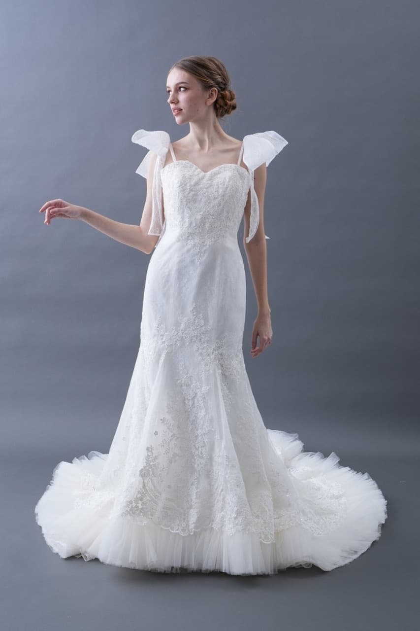 ベージュ金沢のレンタルウェディングドレス