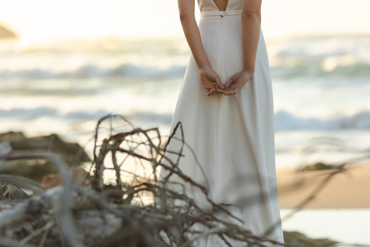 石川県金沢市の海でドレスロケーション前撮り